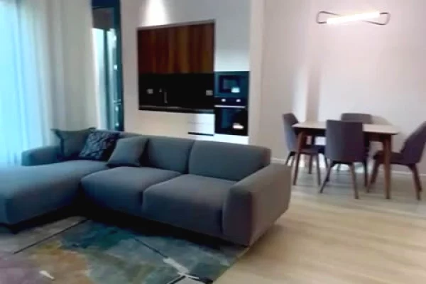 Shtepi me qera Apartament ne Tirane, 1+1, Mobilimi E mobiluar, Pagesa 900  Euro.