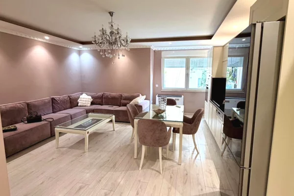 🏢 SHITET APARTAMENT 3+1+2 NË KOMUNËN E PARISIT, TIRANË 🏢