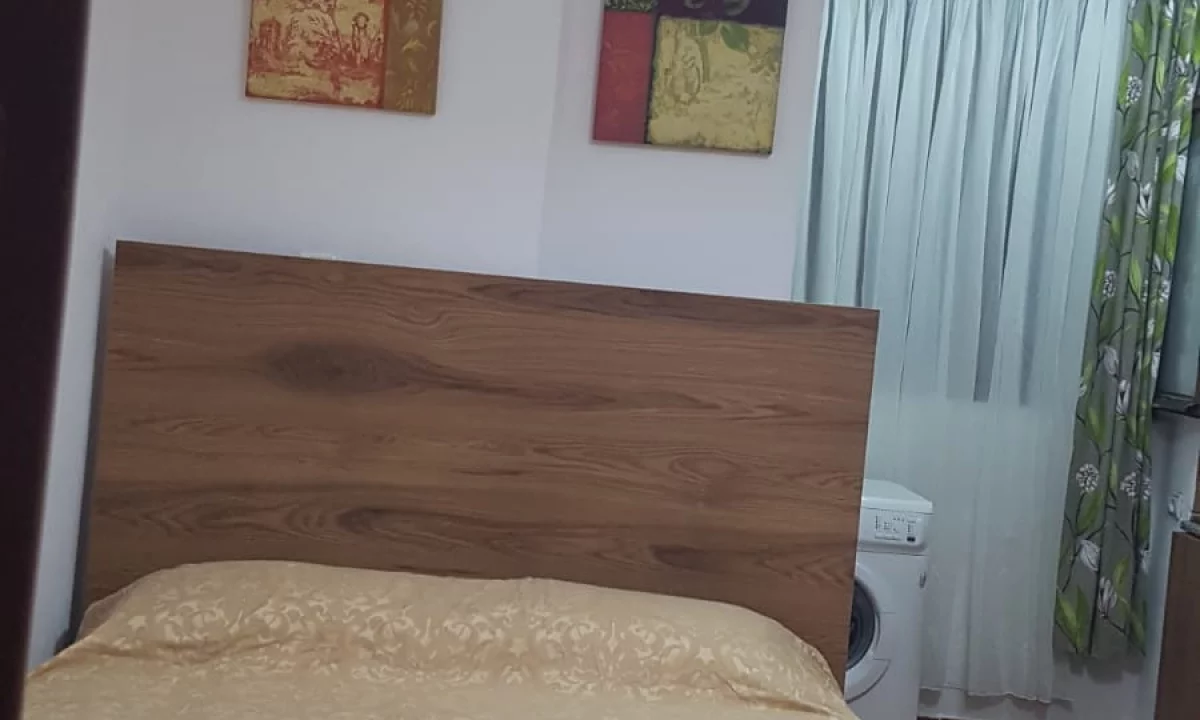 Shtepi me qera Apartament ne Tirane, Garsoniere, Mobilimi E mobiluar, Pagesa 29,500  Leke.