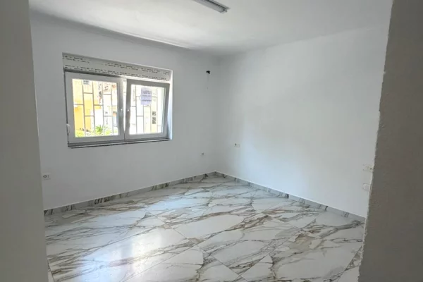 🏢 Jepet me Qira Ambient Zyre 1+1 te 21 Dhjetori – Mozaiku