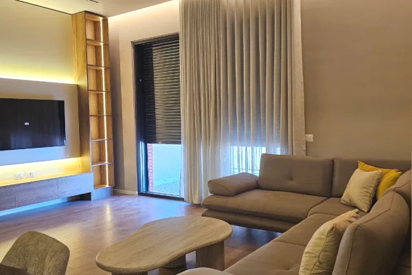 Shtepi me qera Apartament ne Tirane, 2+1, Mobilimi E mobiluar, Pagesa 1,500  Euro.