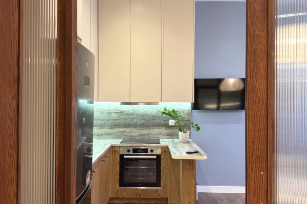 ✨Apartament 1+1 me Ballkon, jepet me qera – 9 Katëshet, Tiranë ✨