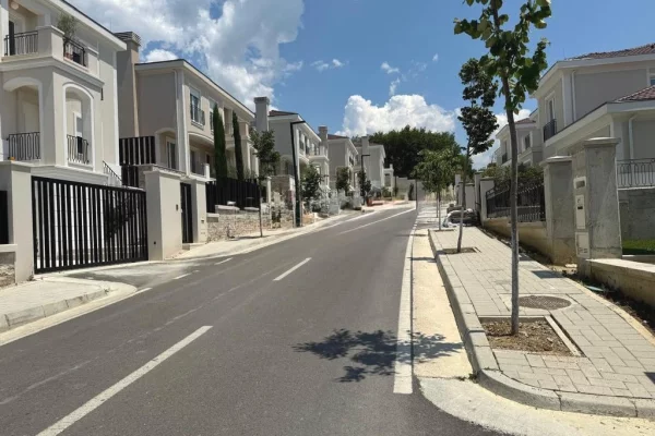 Shtepi me qera 5+1 ne Tirane - 5,000 Euro
