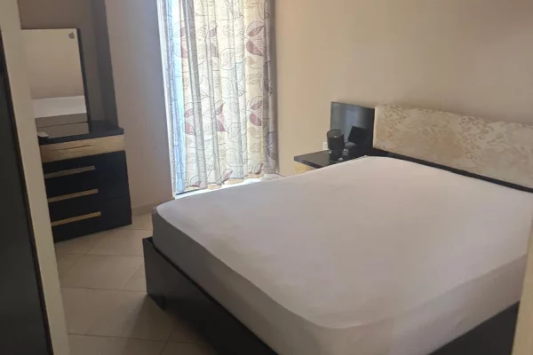 Shtepi me qera Apartament ne Tirane, 2+1, Mobilimi E mobiluar, Pagesa 500  Euro.