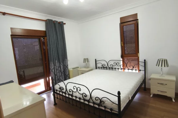 Shtepi me qera 3+1 ne Tirane - 1,700 Euro