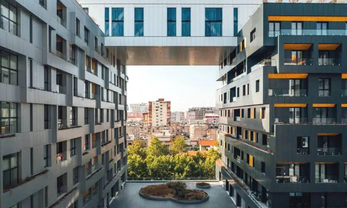 Apartment for sale in Tirana Garsoniere, Emty