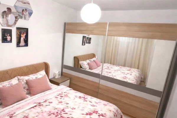 Shtepi ne shitje Apartament ne Tirane, 1+1, Mobilimi E mobiluar, Pagesa 7,900,000  Leke.