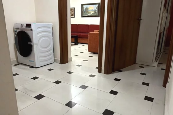 Shtepi me qera Apartament ne Tirane, 2+1, Mobilimi E mobiluar, Pagesa 60,000  Leke.