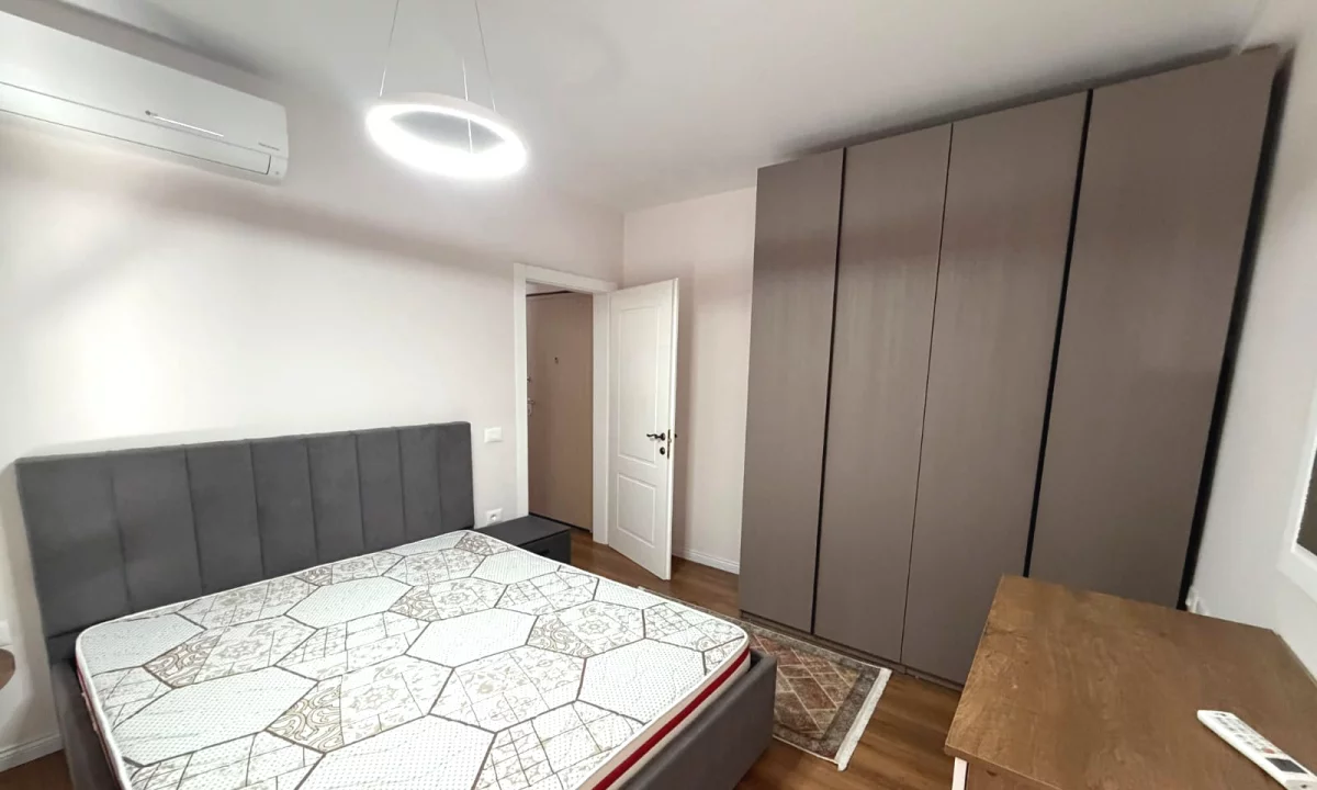 Shtepi me qera Apartament ne Tirane, 2+1, Mobilimi E mobiluar, Pagesa 750  Euro.