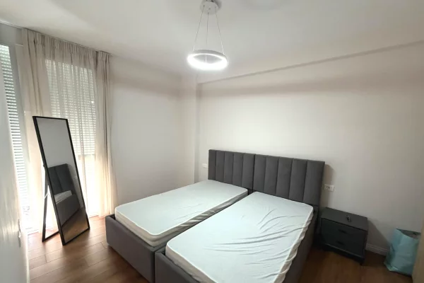 Shtepi me qera Apartament ne Tirane, 2+1, Mobilimi E mobiluar, Pagesa 750  Euro.