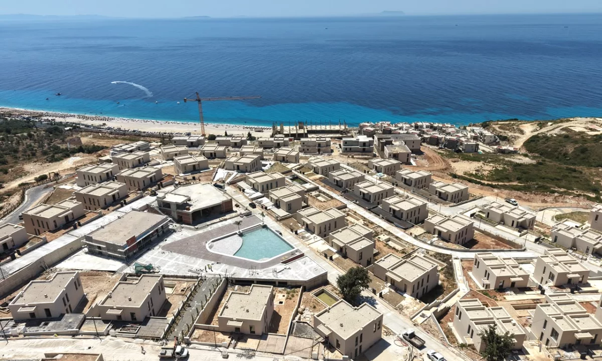 Villa di lusso in vendita a Himara 4+1, Vuoto