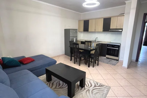 Shtepi ne shitje Apartament ne Tirane, 2+1, Mobilimi E mobiluar, Pagesa 140,000  Euro.