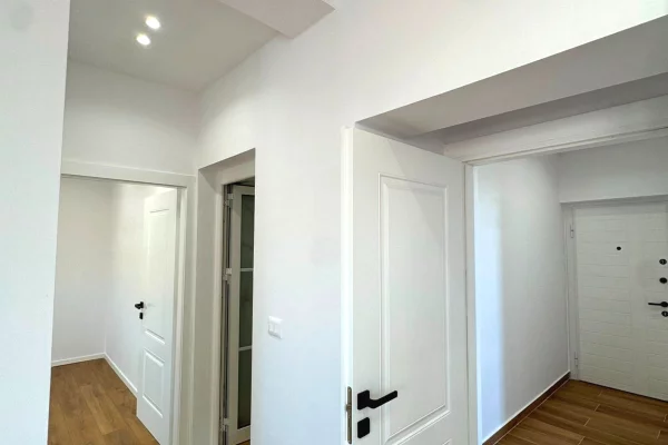Apartment for sale in Tirana 2+1, Emty