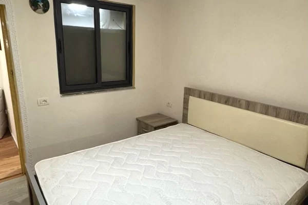 Casa privata/Indipendente in affitto a Tirana 1+1, Arredato