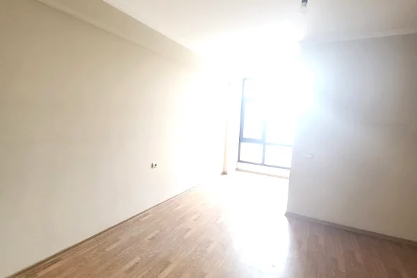 🏢 Jepet me qira ambient zyrash 📍ne Astir!
