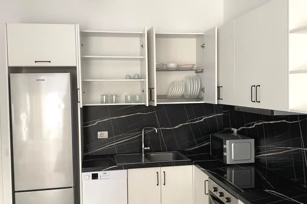 Shtepi me qera Apartament ne Tirane, 2+1, Mobilimi E mobiluar, Pagesa 800  Euro.