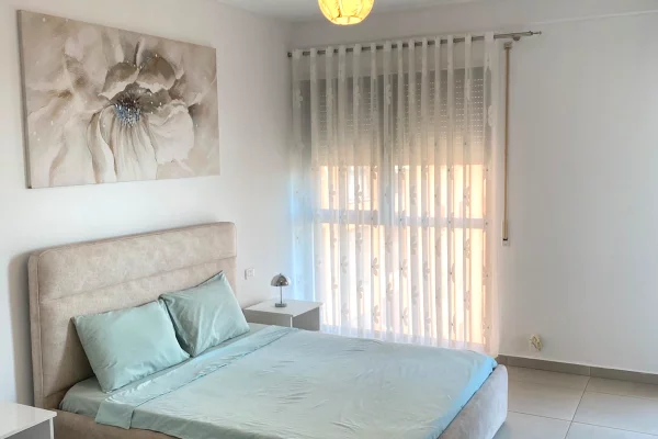 Shtepi me qera Apartament ne Tirane, 2+1, Mobilimi E mobiluar, Pagesa 800  Euro.