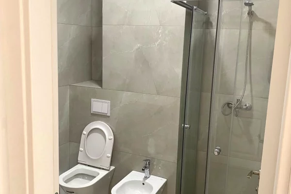 Shtepi me qera Apartament ne Tirane, 2+1, Mobilimi E mobiluar, Pagesa 800  Euro.