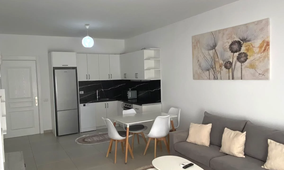 Shtepi me qera Apartament ne Tirane, 2+1, Mobilimi E mobiluar, Pagesa 800  Euro.