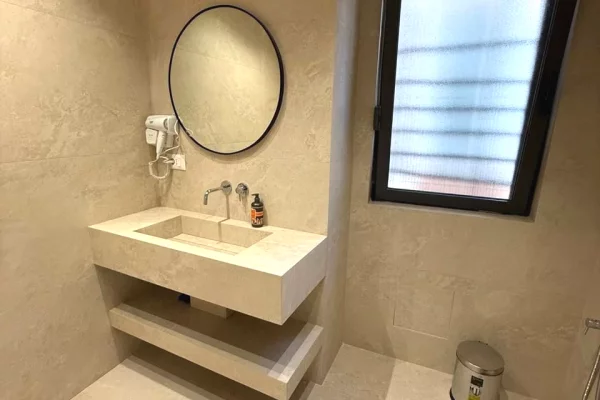 Shtepi me qera Apartament ne Tirane, Garsoniere, Mobilimi E mobiluar, Pagesa 1,400  Euro.