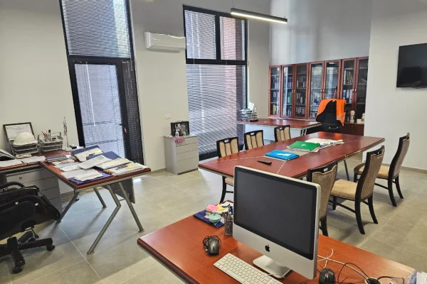 🏢 SHITET NJESI BIZNESI – RRUGA JORDAN MISJA 💼