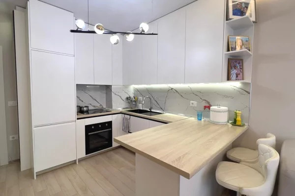 Shtepi ne shitje Apartament ne Tirane, 2+1, Mobilimi E mobiluar, Pagesa 125,000  Euro.