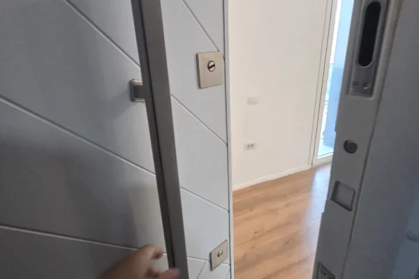 Shtepi me qera Apartament ne Tirane, 2+1, Mobilimi E mobiluar, Pagesa 1,000  Euro.
