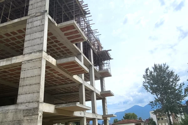 Apartment for sale in Tirana 1+1, Emty