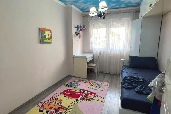 Shtepi me qera Apartament ne Tirane, 2+1, Mobilimi E mobiluar, Pagesa 55,000  Leke.