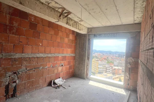 Shtepi ne shitje Apartament ne Tirane, 2+1, Mobilimi Bosh, pa mobiluar, Pagesa 153,171  Euro.