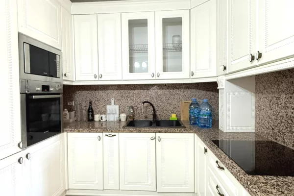 Shtepi me qera Apartament ne Tirane, 1+1, Mobilimi E mobiluar, Pagesa 600  Euro.