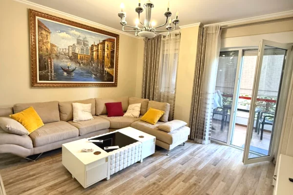 Shtepi me qera Apartament ne Tirane, 1+1, Mobilimi E mobiluar, Pagesa 600  Euro.