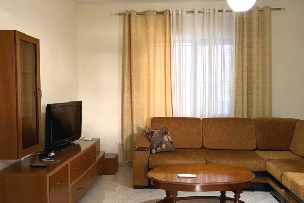 Shtepi me qera Apartament ne Tirane, 2+1, Mobilimi E mobiluar, Pagesa 40,000  Leke.