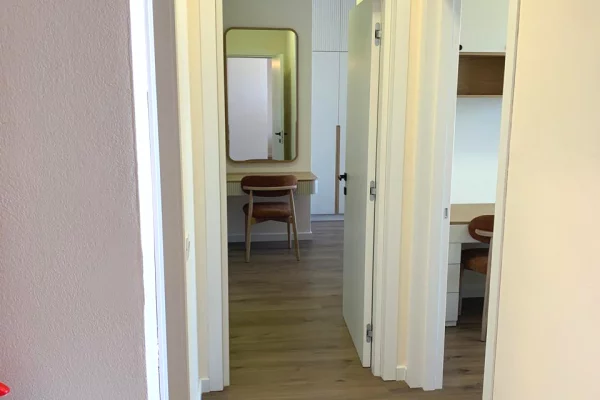 Shtepi me qera Apartament ne Tirane, 2+1, Mobilimi E mobiluar, Pagesa 180,000  Leke.