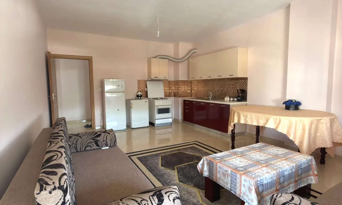 Shtepi me qera Apartament ne Tirane, 1+1, Mobilimi E mobiluar, Pagesa 40,000  Leke.