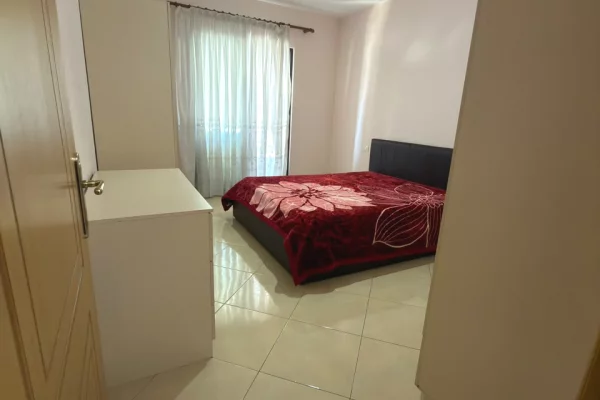 Shtepi me qera Apartament ne Tirane, 1+1, Mobilimi E mobiluar, Pagesa 40,000  Leke.
