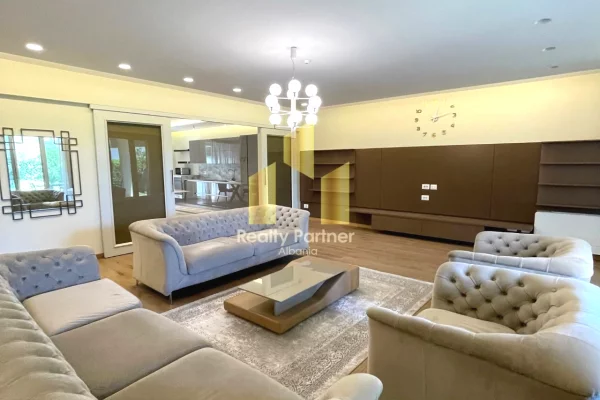 Casa in vendita 2+1 a Tirana - 500,000 Euro