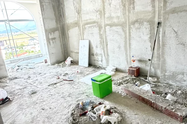 Appartamento in vendita a Tirana 1+1, Vuoto