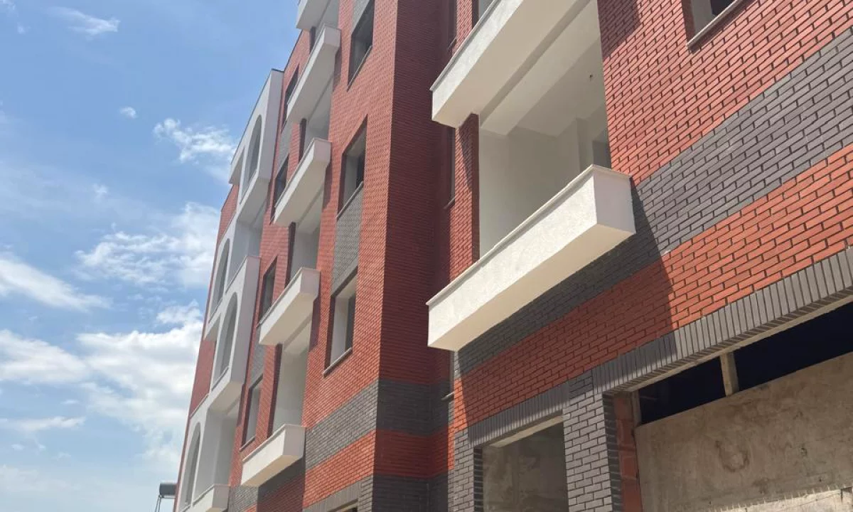 Appartamento in vendita a Tirana 2+1, Vuoto
