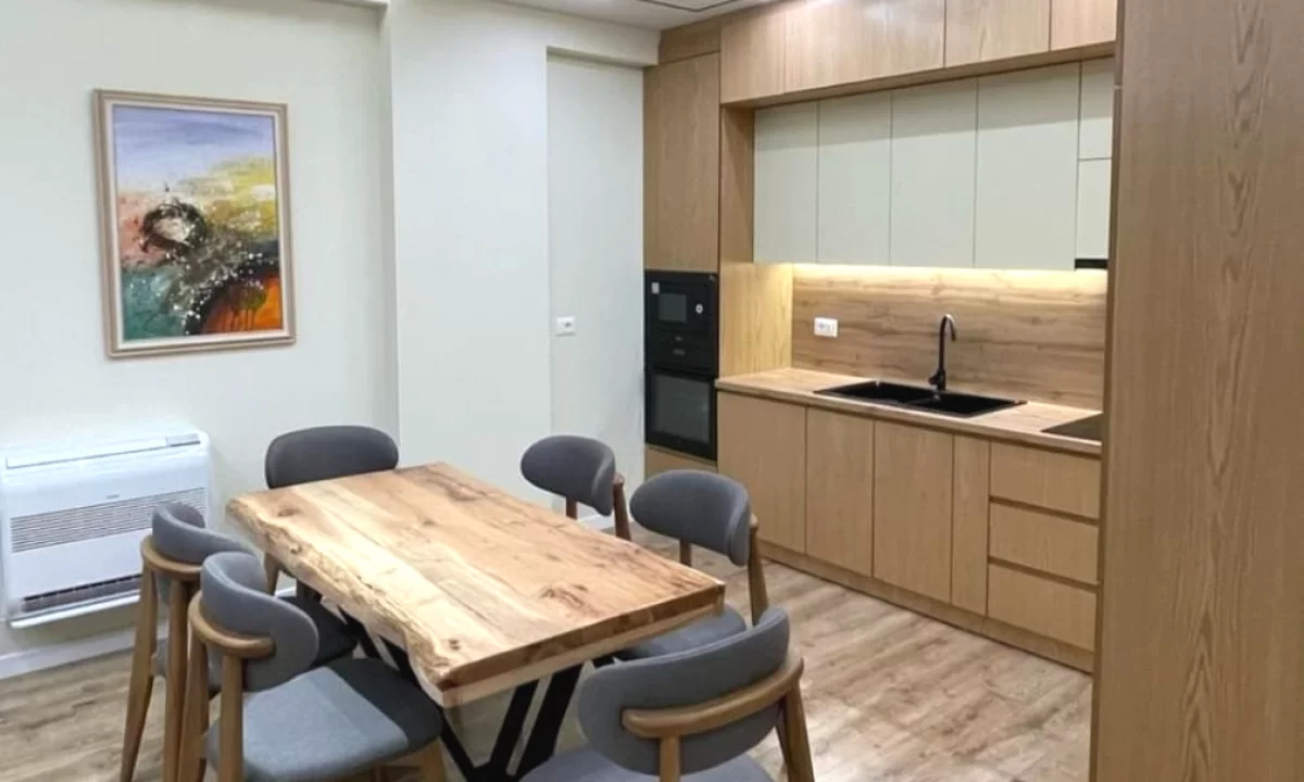 Shtepi me qera Apartament ne Tirane, 2+1, Mobilimi E mobiluar, Pagesa 1,500  Euro.