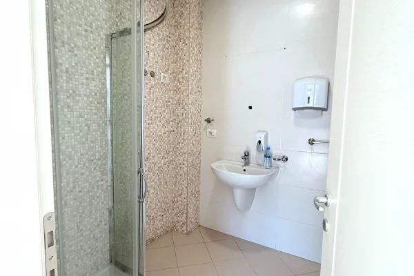 🏢 Ambient Zyre me Qira tek Kompleksi Delijorgji🏢