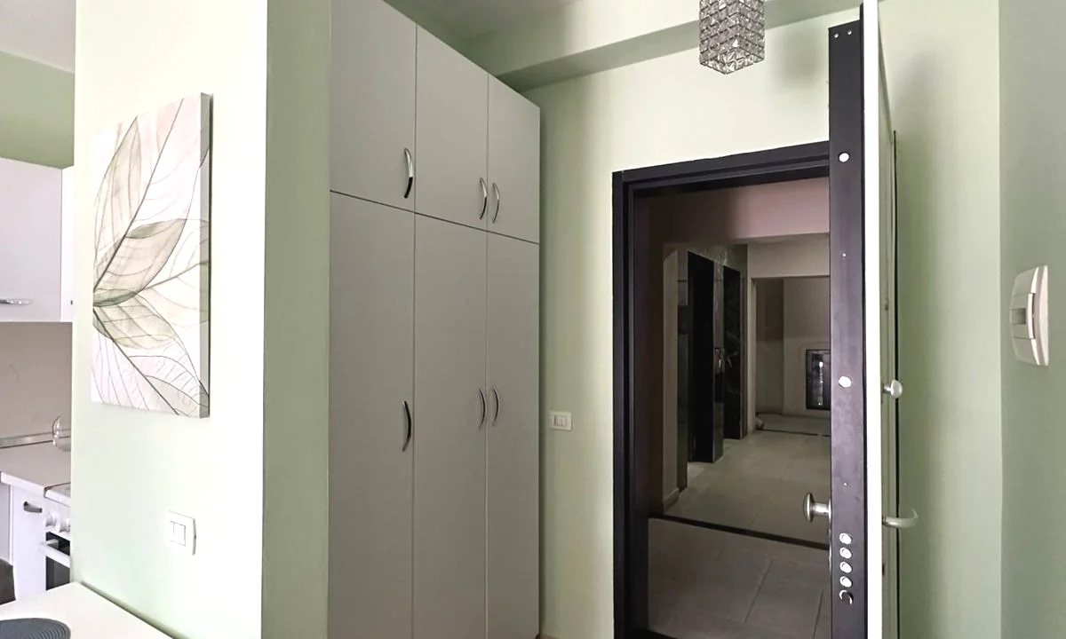 Shtepi me qera Apartament ne Tirane, 1+1, Mobilimi E mobiluar, Pagesa 700  Euro.