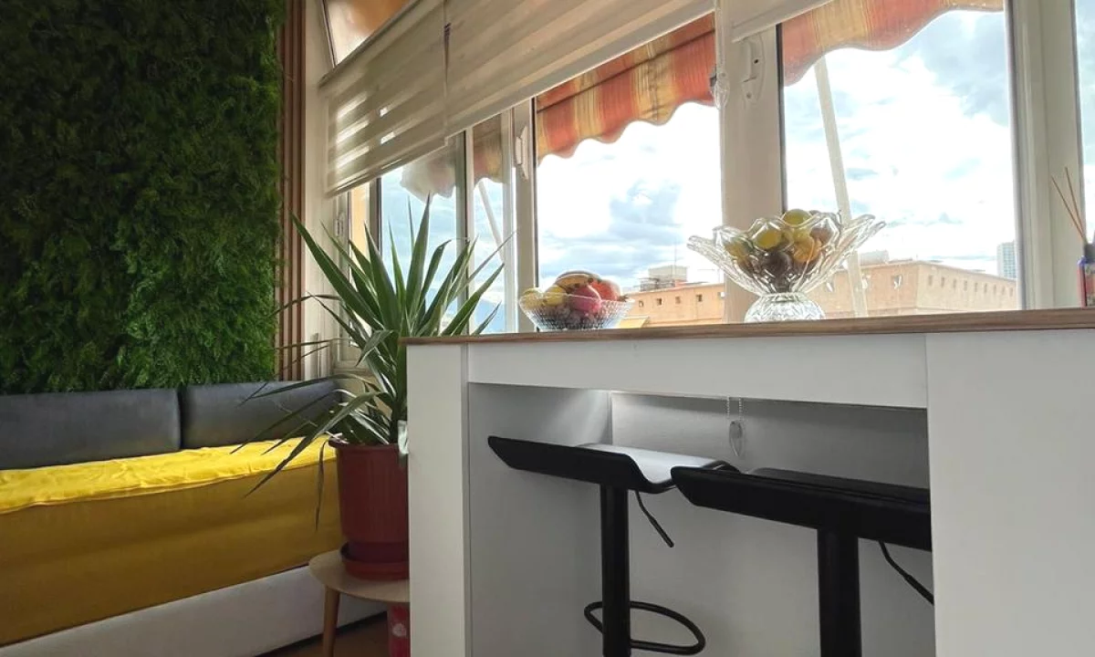 Shtepi me qera Apartament ne Tirane, 2+1, Mobilimi E mobiluar, Pagesa 80,000  Leke.