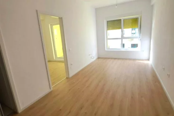 Shtepi me qera Apartament ne Tirane, 1+1, Mobilimi E mobiluar, Pagesa 38,000  Leke.