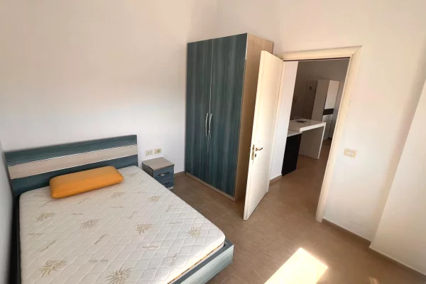 Shtepi me qera Apartament ne Tirane, 2+1, Mobilimi E mobiluar, Pagesa 800  Euro.
