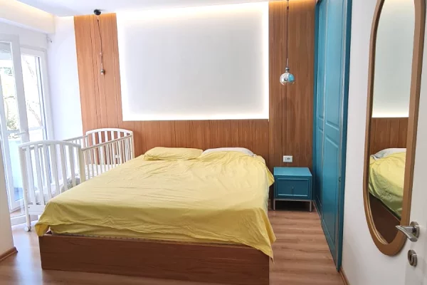 Shtepi ne shitje Apartament ne Tirane, 2+1, Mobilimi E mobiluar, Pagesa 25,000,000  Leke.