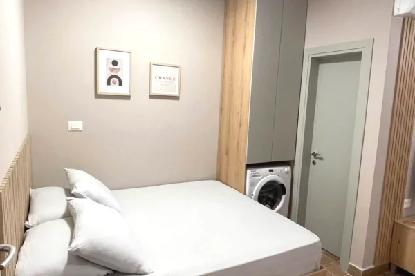 Shtepi me qera Apartament ne Tirane, Garsoniere, Mobilimi E mobiluar, Pagesa 45,000  Leke.