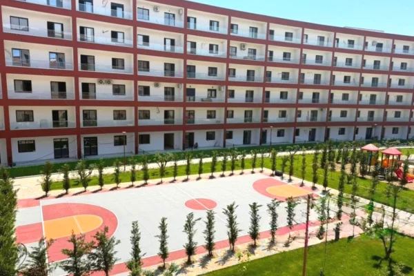 Shtepi ne shitje Apartament ne Durres, 1+1, Mobilimi Bosh, pa mobiluar, Pagesa 78,353  Euro.
