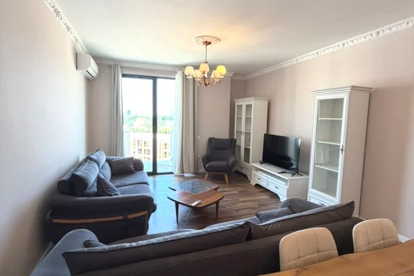 Shtepi ne shitje Apartament ne Tirane, 2+1, Mobilimi E mobiluar, Pagesa 305,000  Euro.