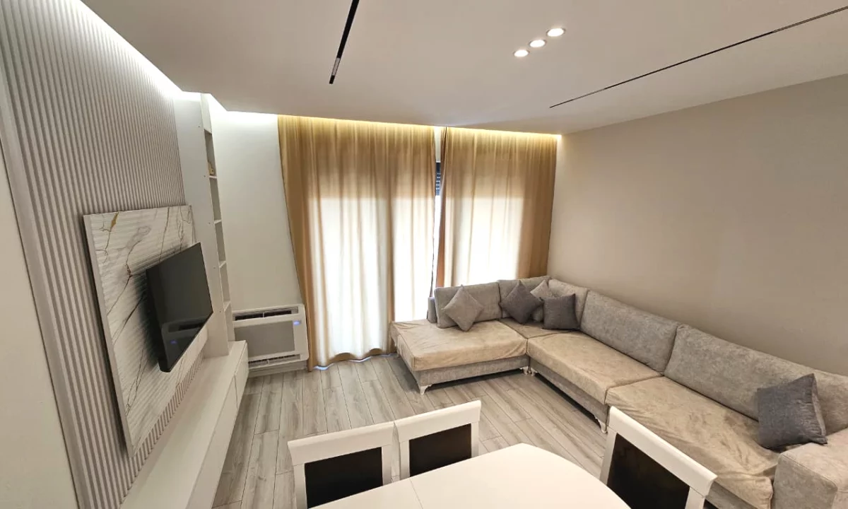Shtepi me qera Apartament ne Tirane, 1+1, Mobilimi E mobiluar, Pagesa 700  Euro.